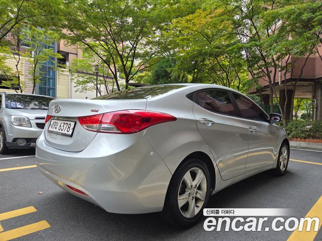 Hyundai Avante 2012 thumb 6