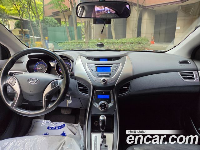 Hyundai Avante 2012 thumb 10