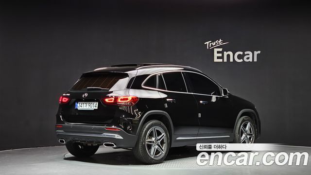 Mercedes-Benz GLA 2023 thumb 3