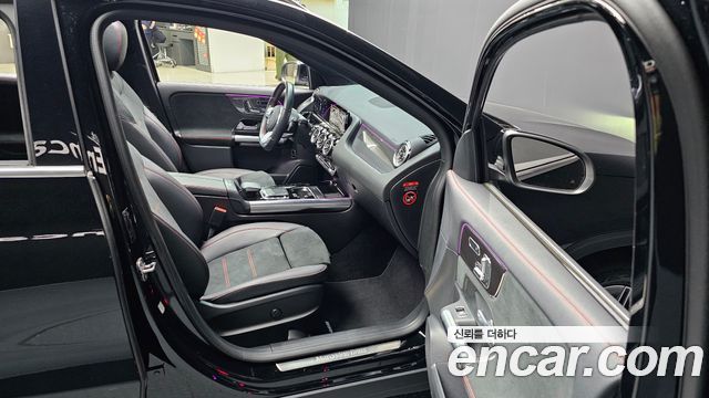 Mercedes-Benz GLA 2023 thumb 11
