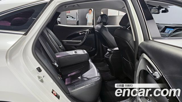 Hyundai Grandeur 2014 thumb 12