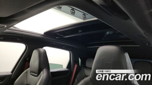 Porsche Cayenne 2019 thumb 11