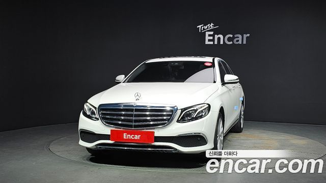 Mercedes-Benz E-Class 2020 thumb 4