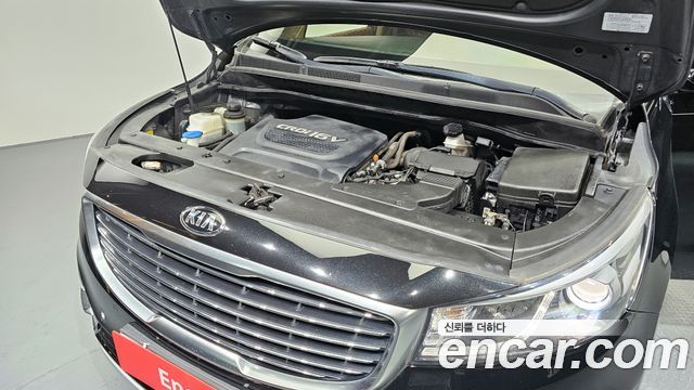 Kia Carnival 2016 thumb 7