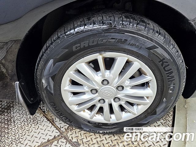 SsangYong Korando 2013 thumb 6