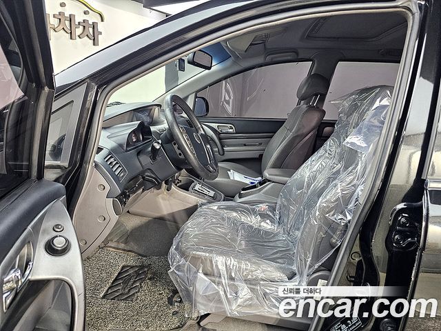 SsangYong Korando 2013 thumb 10