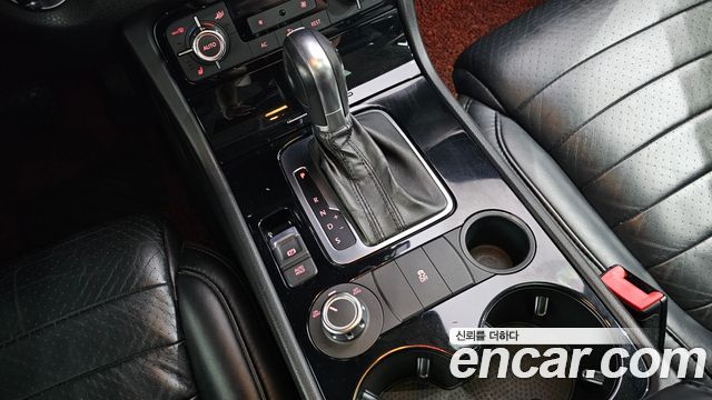 Volkswagen Touareg 2011 thumb 10