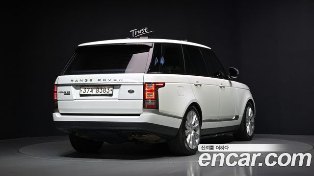 Land Rover Range Rover 2014 thumb 3