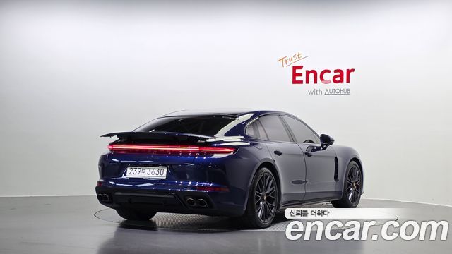 Porsche Panamera 2025 thumb 3