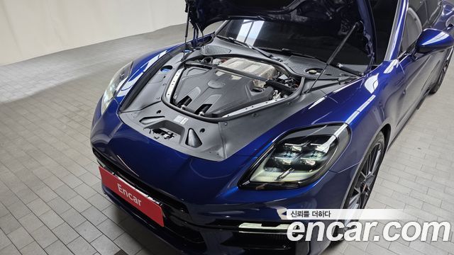 Porsche Panamera 2025 thumb 7