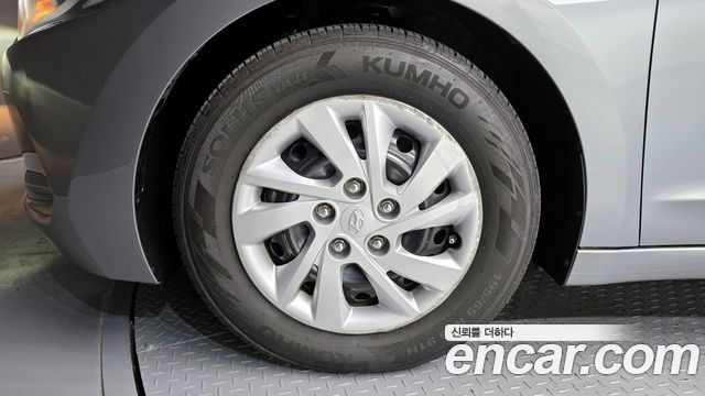 Hyundai Avante 2016 thumb 6