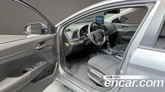 Hyundai Avante 2016 thumb 11