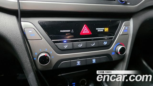 Hyundai Avante 2016 thumb 12