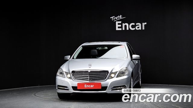 Mercedes-Benz E-Class 2010 thumb 3