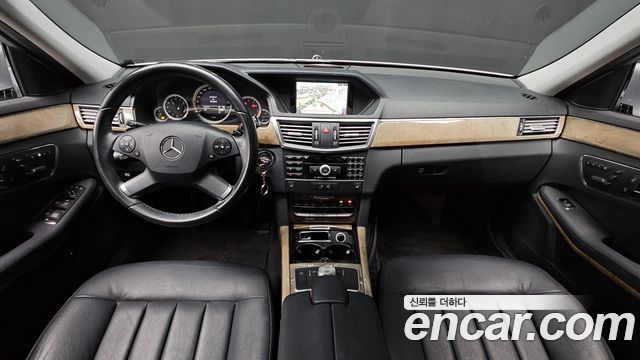 Mercedes-Benz E-Class 2010 thumb 7