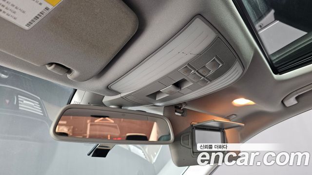 Mercedes-Benz E-Class 2010 thumb 12