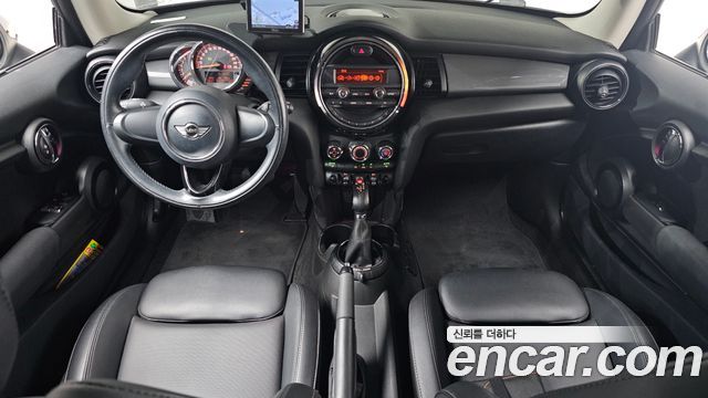 Mini Hatch 2016 thumb 8