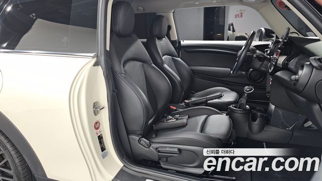 Mini Hatch 2016 thumb 10