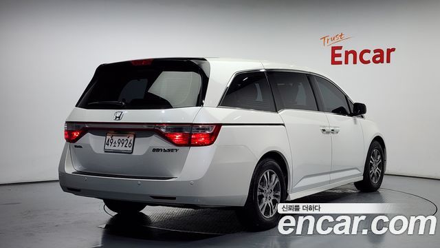 Honda Odyssey 2013 thumb 3