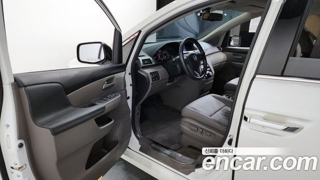 Honda Odyssey 2013 thumb 10