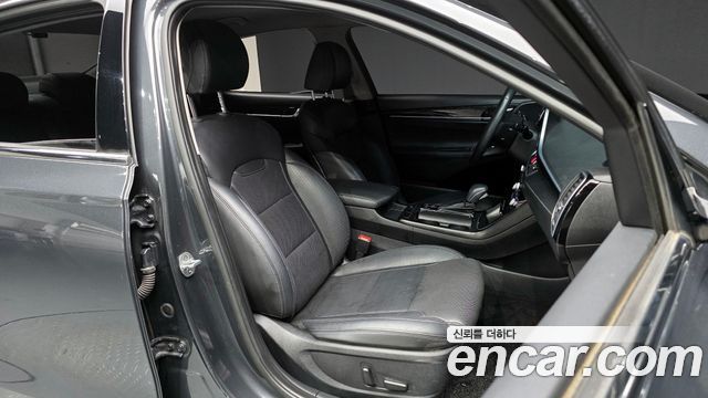 Hyundai Grandeur 2017 thumb 10