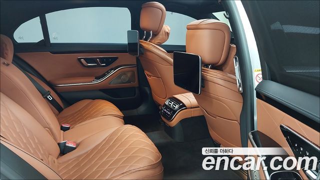 Mercedes-Benz S-Class 2023 thumb 11
