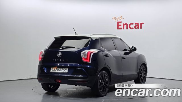 SsangYong Tivoli 2017 thumb 3