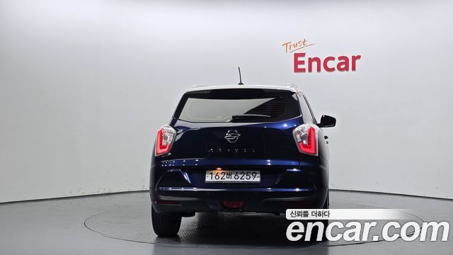 SsangYong Tivoli 2017 thumb 5
