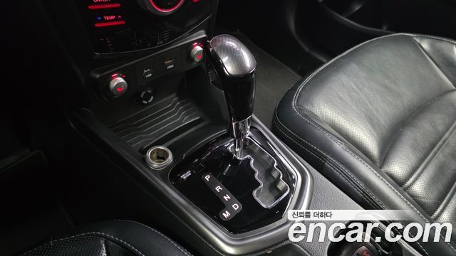 SsangYong Tivoli 2017 thumb 9
