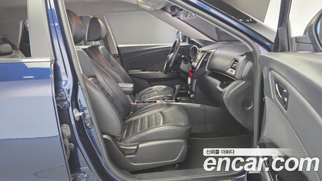SsangYong Tivoli 2017 thumb 10