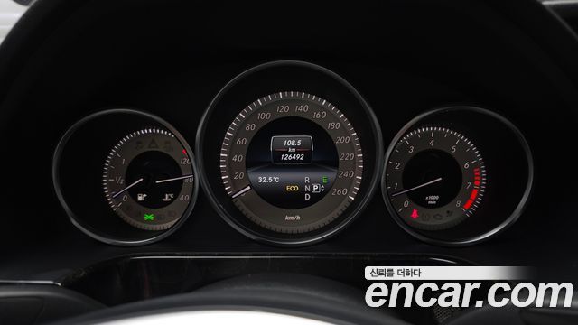Mercedes-Benz E-Class 2013 thumb 9