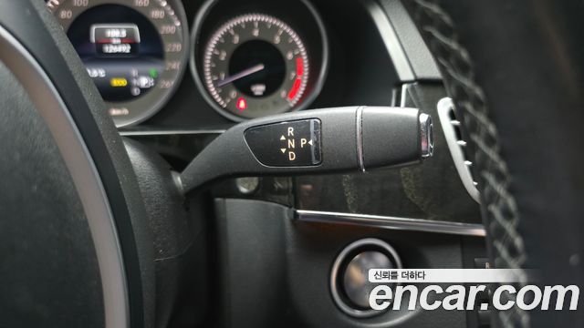 Mercedes-Benz E-Class 2013 thumb 10