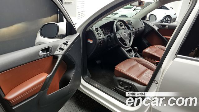 Volkswagen Tiguan 2011 thumb 10