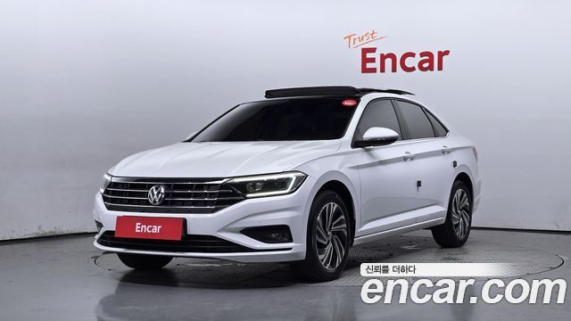 Volkswagen Jetta 2020 thumb 2