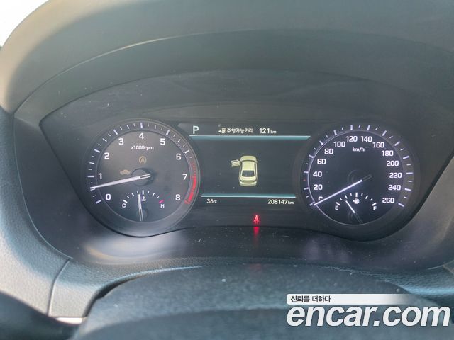 Genesis G80 2017 thumb 8