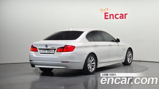 BMW 5 серии 2011 thumb 3