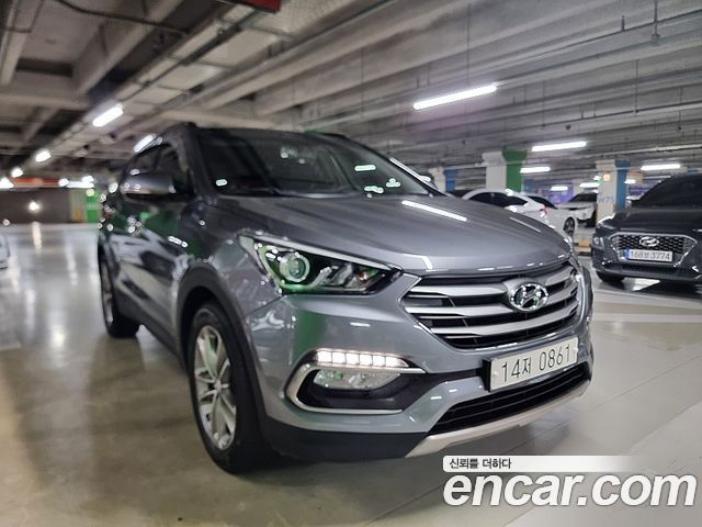 Hyundai Santa Fe 2016 thumb 3