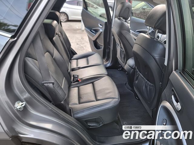 Hyundai Santa Fe 2016 thumb 10