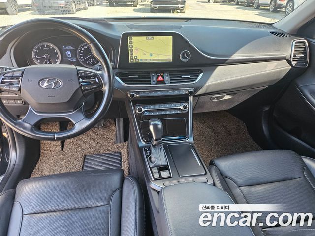 Hyundai Grandeur 2017 thumb 10