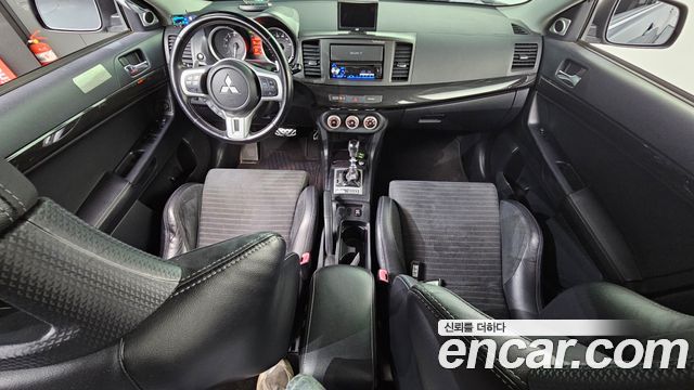 Mitsubishi Lancer Evolution 2008 thumb 8