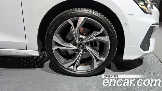 Audi A3 2023 thumb 6