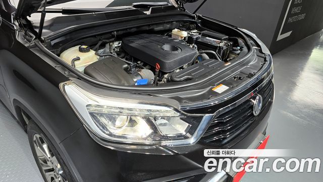 SsangYong Rexton 2017 thumb 6