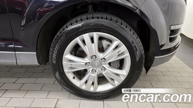 Audi Q7 2015 thumb 6