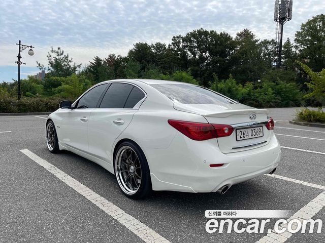 Infiniti Q50 2015 thumb 3