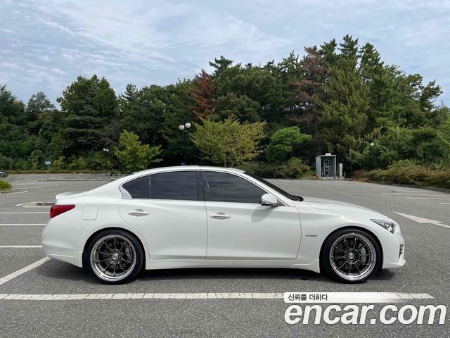Infiniti Q50 2015 thumb 6