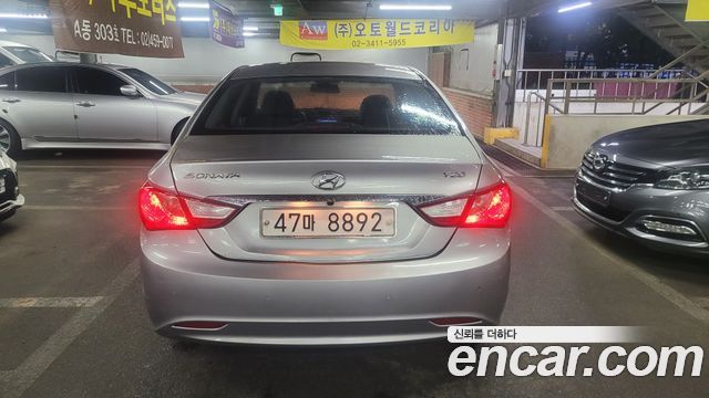 Hyundai Sonata 2009 thumb 6