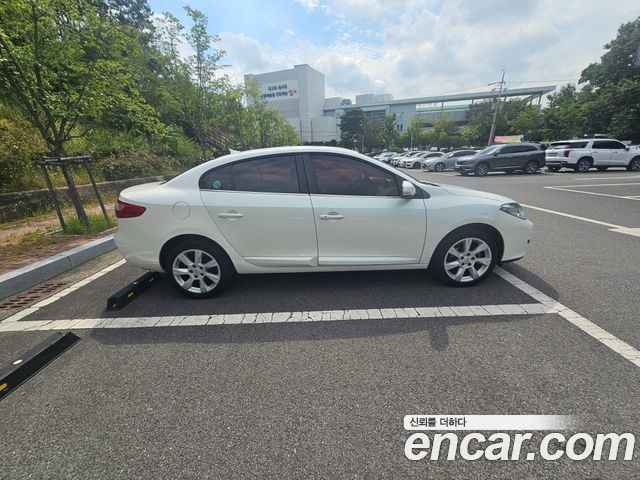 Renault Korea SM3 2011 thumb 5