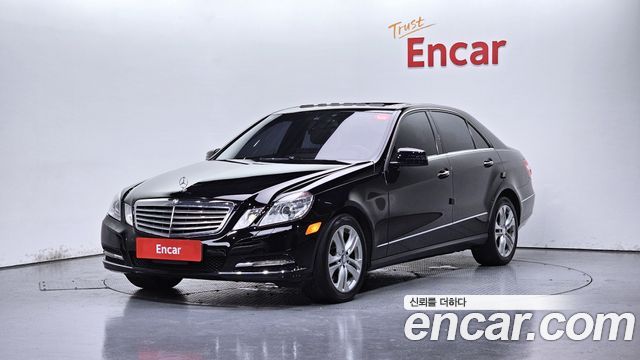 Mercedes-Benz E-Class 2011 thumb 2