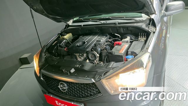 SsangYong Korando 2013 thumb 7