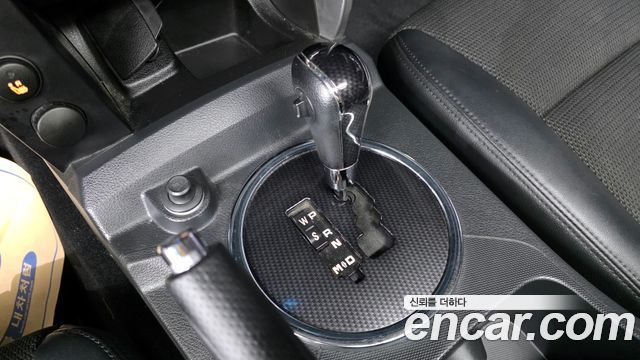 SsangYong Korando 2013 thumb 10